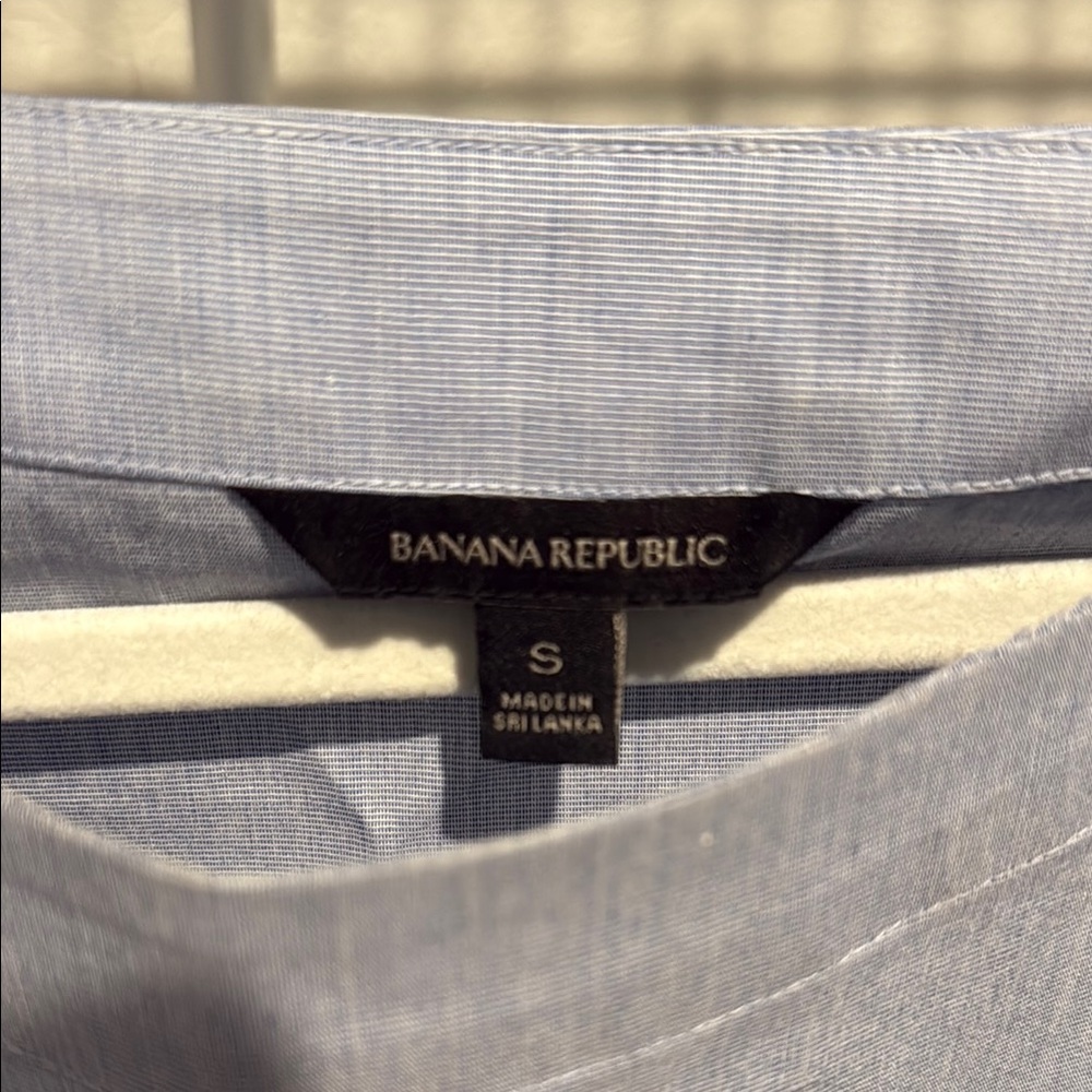 Banana Republic Sky Blue Shirt - Picture 2 of 5